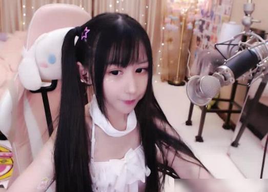 蔡萝莉最新爆料是真的吗,真相揭秘，是真是假引热议